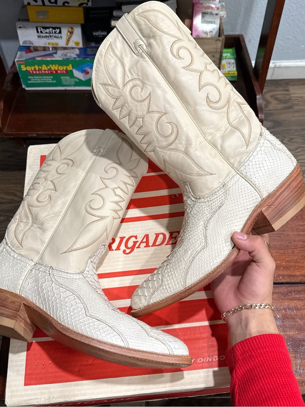 Lucchese Cream Textured Western Cowboy Boots